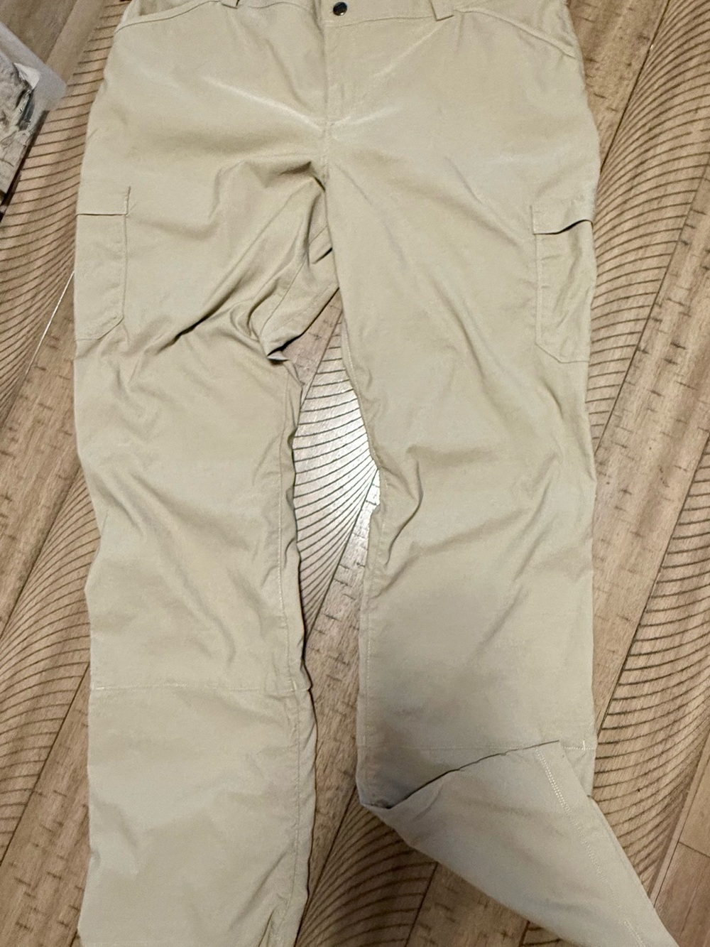 Duluth Trading Co Tan Cargo Pants with Side Pockets